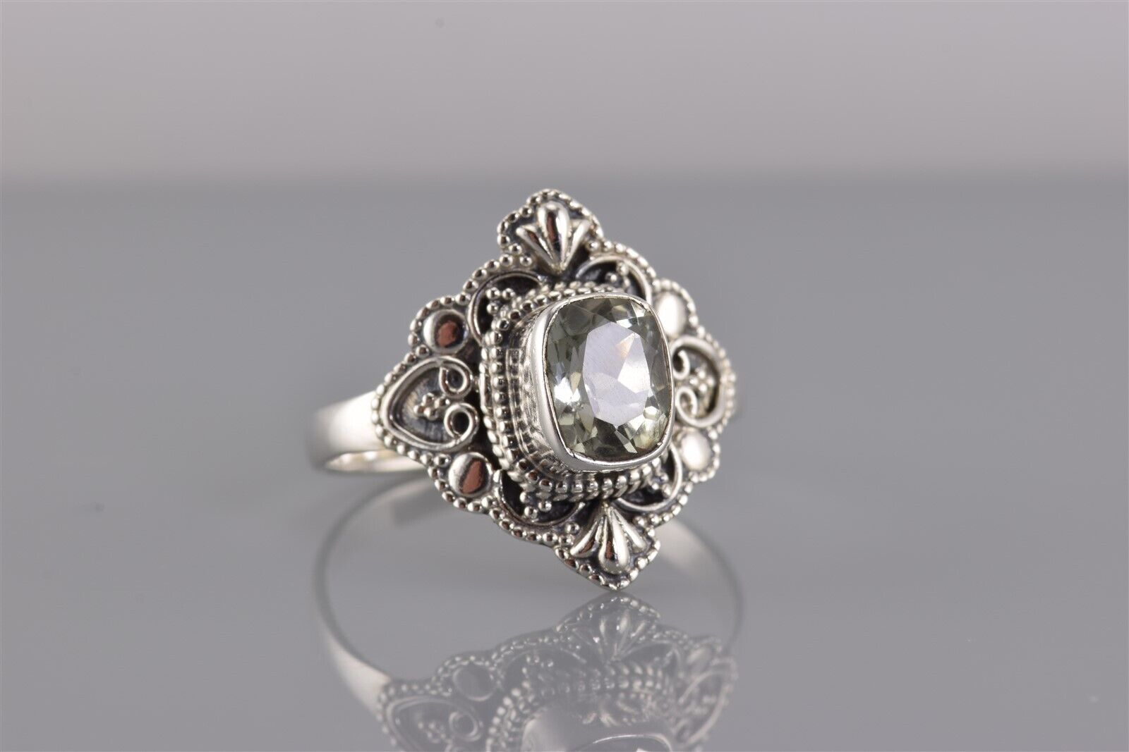 SILVER CENTER STONE UNIQUE RING WITH 925 HALLMARK