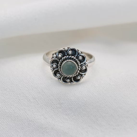SILVER CENTER GREEN STONES RING 925 HALLMARK